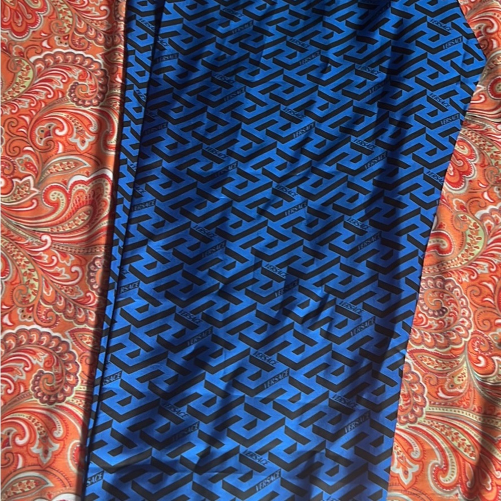 New - Picture 2 of 3